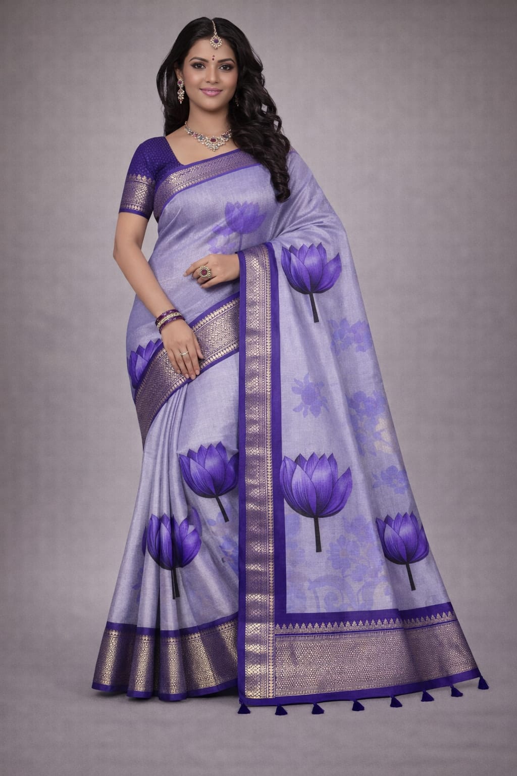 Superior ethnic saree crafted for a rich and graceful look
